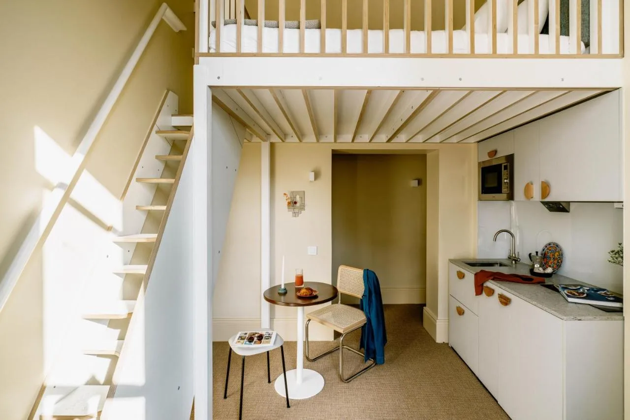Mezzanine Plus Studio